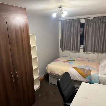 Habitación en casa particular Peace House Leeds (West Yorkshire)